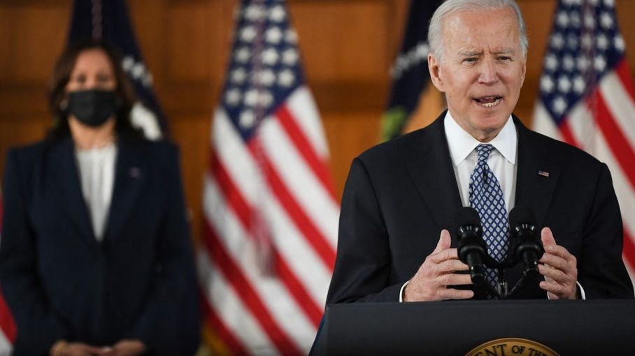 "Les gens ont à nouveau de l'argent et sont prêts à le dépenser" : aux Etats-Unis, les premiers effets du plan de sauvetage de Joe Biden